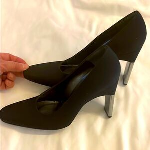 CHARLES JOURDAN BLACK WITH SILVER HEELS.  COUTURE PUMPS.   NEW IN BOX